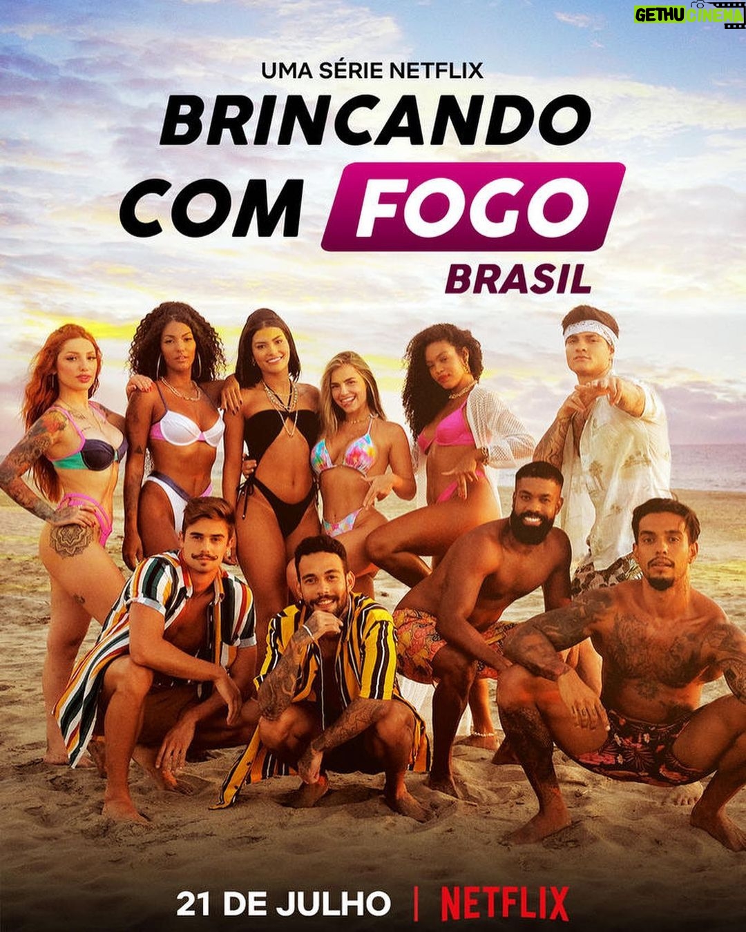Leandro David - 14.2K Likes - E o sonho se tornou realidade!!! MAAAAE TÔ NA NETFLIX 🔥🔥 Finalmente a espera acabou e posso compartilhar com vcs, dia 21 de Julho estreia o Brincando Com Fogo Brasil na @netflixbrasil tu não vai perder né? 😜#brincandocomfogo #netflixbrasil