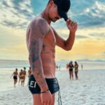 Leandro David Instagram - O #tbt de hj era só isso….Areia, mar e sol ❤️‍🔥❤️‍🔥 Barra da Tijuca