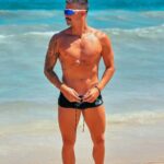 Leandro David Instagram - Oooo verão, não acaba não vai, gosto tanto docê 🔥🥵 Leblon, Rio De Janeiro, Brazil