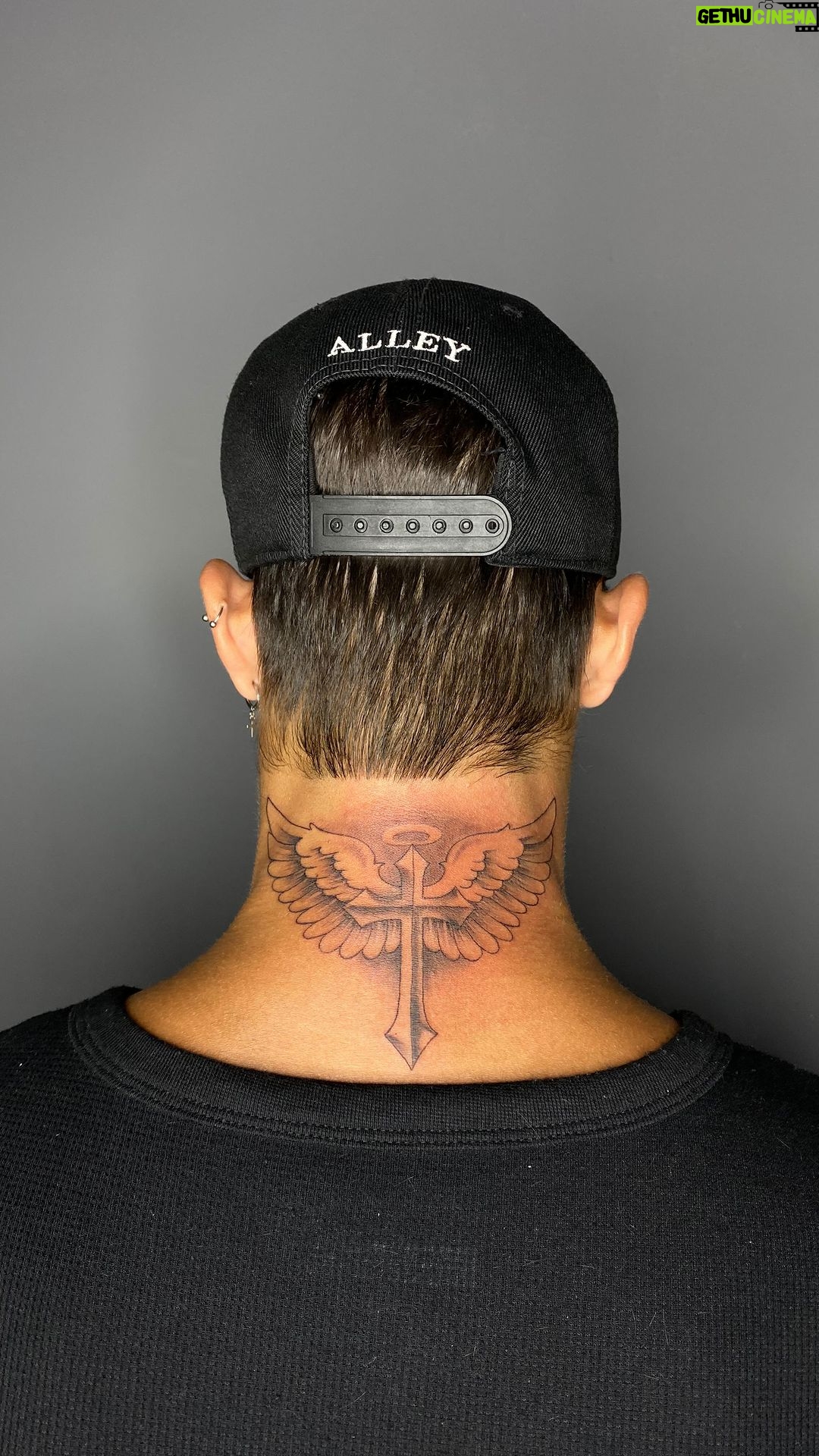 Leandro David Instagram - Pq tattoo vicia tanto?? 🤔 De sua opinião 👇🏼