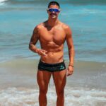 Leandro David Instagram - Oooo verão, não acaba não vai, gosto tanto docê 🔥🥵 Leblon, Rio De Janeiro, Brazil