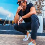 Leandro David Instagram - E pra celebrar o dia das crianças, lancei a versão da Vans com o Bob kkkkkkkkkkk e pra completar não podia faltar a blusa da @be_cava lógico 🔥🔥 Aloooo @vansbrasil tu nunca errou viu?? ❤️‍🔥