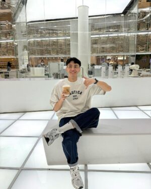 Lee Charles Instagram - 喝個咖啡收收心

%ARABICA