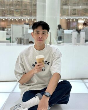 Lee Charles Instagram - 喝個咖啡收收心

%ARABICA