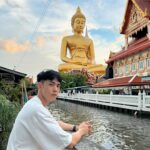 Lee Charles Instagram – 曼谷最高大佛
2021完工
曼谷新地標

大佛本尊高大
置身現場特別震撼

搭乘MRT到「Bang Phi」站
1號出口步行大概15分鐘即可抵達

可以搭船還遊水門寺
也可步行解鎖大佛不同角度

#bkk
#bangkok
#thailand 
#水門寺大佛 วัดปากน้ำ เขตภาษีเจริญ
