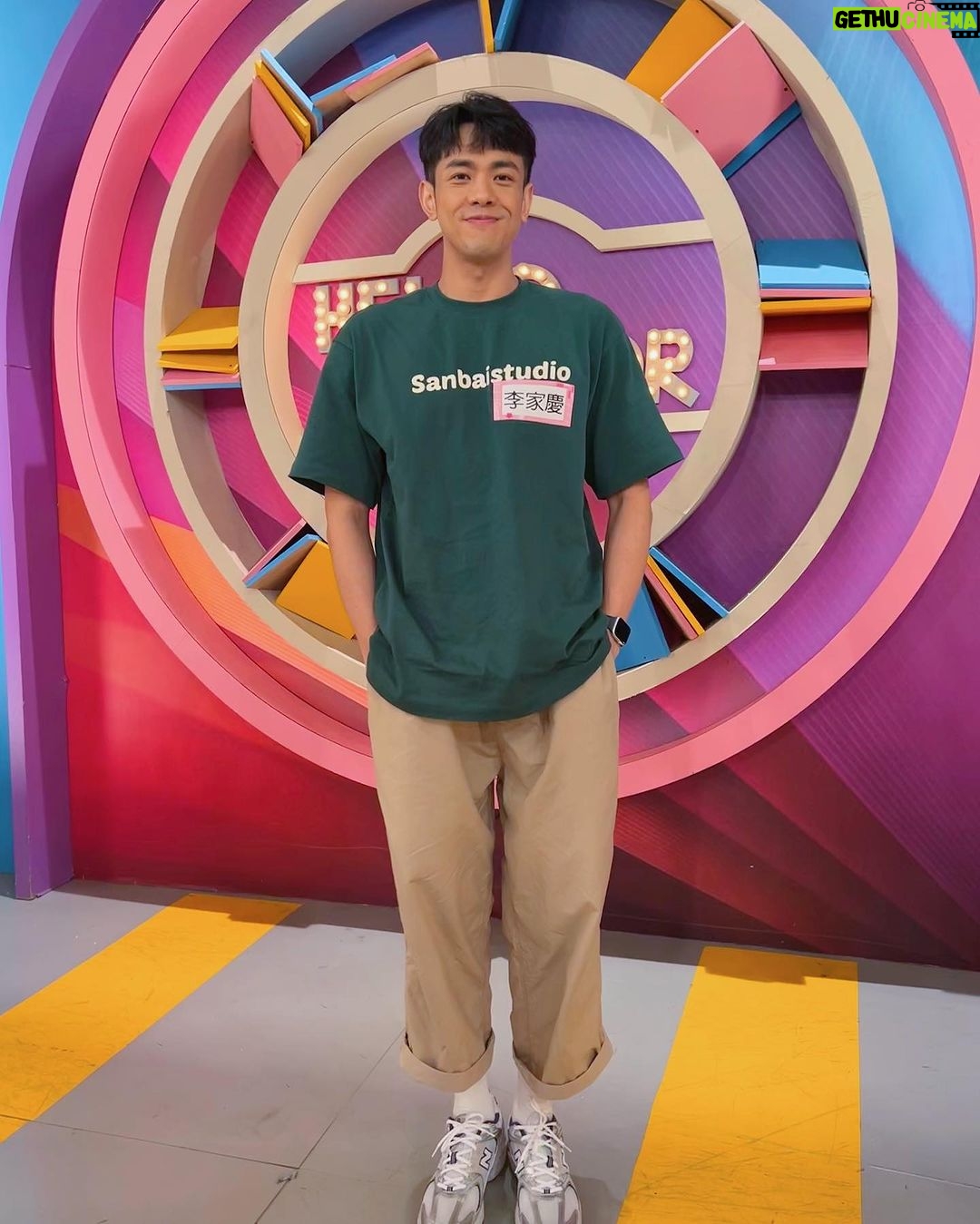Lee Charles - 814 Likes - #醫師好辣
在此大大表揚幫我妝髮的小姐姐
這髮型太好看
當天錄完影直接走跳信義區
不想回家