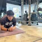 Lee Charles Instagram – 一個逐漸無法管理表情的過程🤪

我的教練 @ovaltine_1010 
不僅會健身
還會教健身
最重要的是很會拍照😎 Goal Fitness 走健身