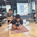 Lee Charles Instagram – 一個逐漸無法管理表情的過程🤪

我的教練 @ovaltine_1010 
不僅會健身
還會教健身
最重要的是很會拍照😎 Goal Fitness 走健身