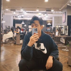 Lee Charles Instagram - 謝我髮神
總是讓我帥哥起來
@imchinghao