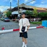 Lee Charles Instagram – 天氣真好
出門遛遛 Wat Sai Floating Market