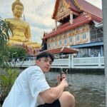 Lee Charles Instagram – 曼谷最高大佛
2021完工
曼谷新地標

大佛本尊高大
置身現場特別震撼

搭乘MRT到「Bang Phi」站
1號出口步行大概15分鐘即可抵達

可以搭船還遊水門寺
也可步行解鎖大佛不同角度

#bkk
#bangkok
#thailand 
#水門寺大佛 วัดปากน้ำ เขตภาษีเจริญ