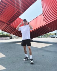 Lee Charles Instagram - 過度自然 駁二藝術特區