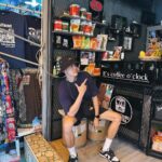 Lee Charles Instagram - 天氣好熱 來杯泰奶 @chatramue 泰國美功鐵道市場