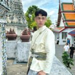Lee Charles Instagram – 去了曼谷100次
第一次去鄭王廟
美呆美瘋美炸
拍了1800萬張

泰服只要200泰銖
@mahasane_thaicostume 
不租白不租 วัดอรุณราชวราราม(วัดแจ้ง)