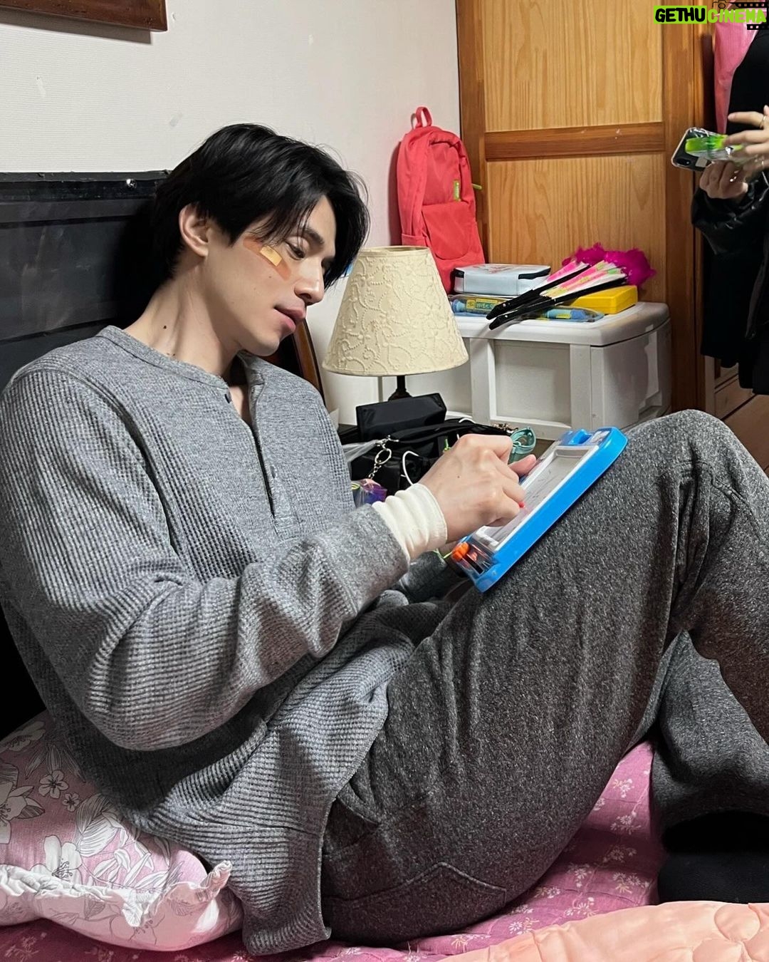 Lee Dong-wook - 1.6 Million Likes - 어느 쇼핑몰 사장님의 쉬는 시간