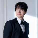 Lee Dong-wook Instagram - - 🥁 두구두구두구두구 🗣️ 2024 대상 수상자는 바로! - 포스트 보러 가기 👉🏻 https://naver.me/x7BAXjXn - #이동욱 #LeeDongWook #李栋旭 #욱스타그램 #광고 #SK엔무브 #SKenmove