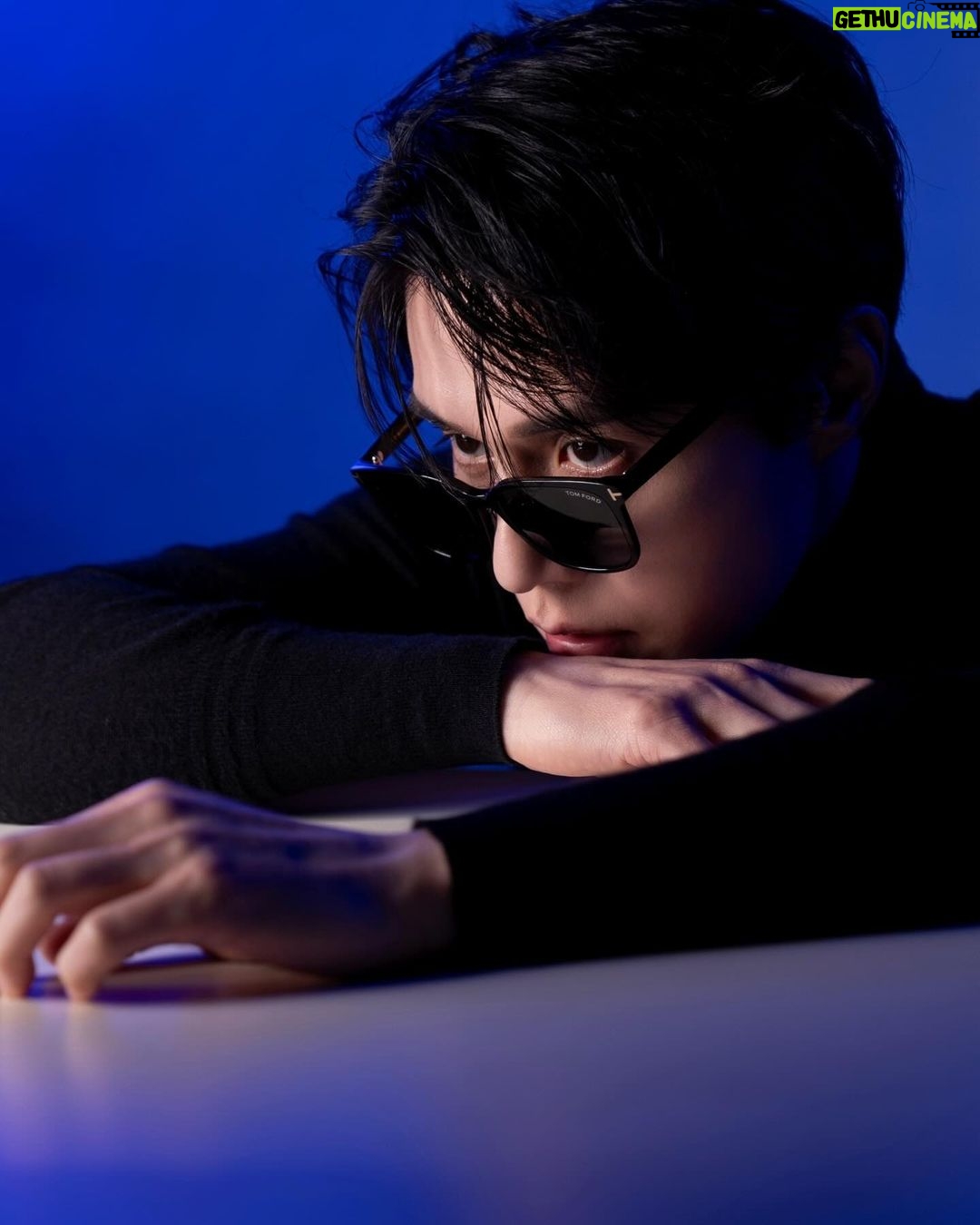 Lee Dong-wook - 1.5 Million Likes - -
매 컷마다 도파민이 폭발하는
‘에스콰이어’ 화보 현장, 지금 공개합니다🕶️
-
포스트 보러 가기
👉🏻 https://naver.me/GmfZeOaS
-
#이동욱 #LeeDongWook #李栋旭 #욱스타그램
#에스콰이어 #ESQUIREKOREA
#톰포드 #톰포드아이웨어 #TOMFORD #TOMFORDEYEWEAR