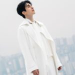 Lee Dong-wook Instagram – –
🔫 킬러들을 위한 쇼핑몰의 사장님에서
🧑🏻‍🌾 동욱이네 농장 주인으로 전직한 사연은?!
–
포스트 보러 가기 
👉🏻 https://naver.me/FENsPGxn
–
#이동욱 #LeeDongWook #李栋旭 #욱스타그램
#광고 #올웨이즈 #alwayz