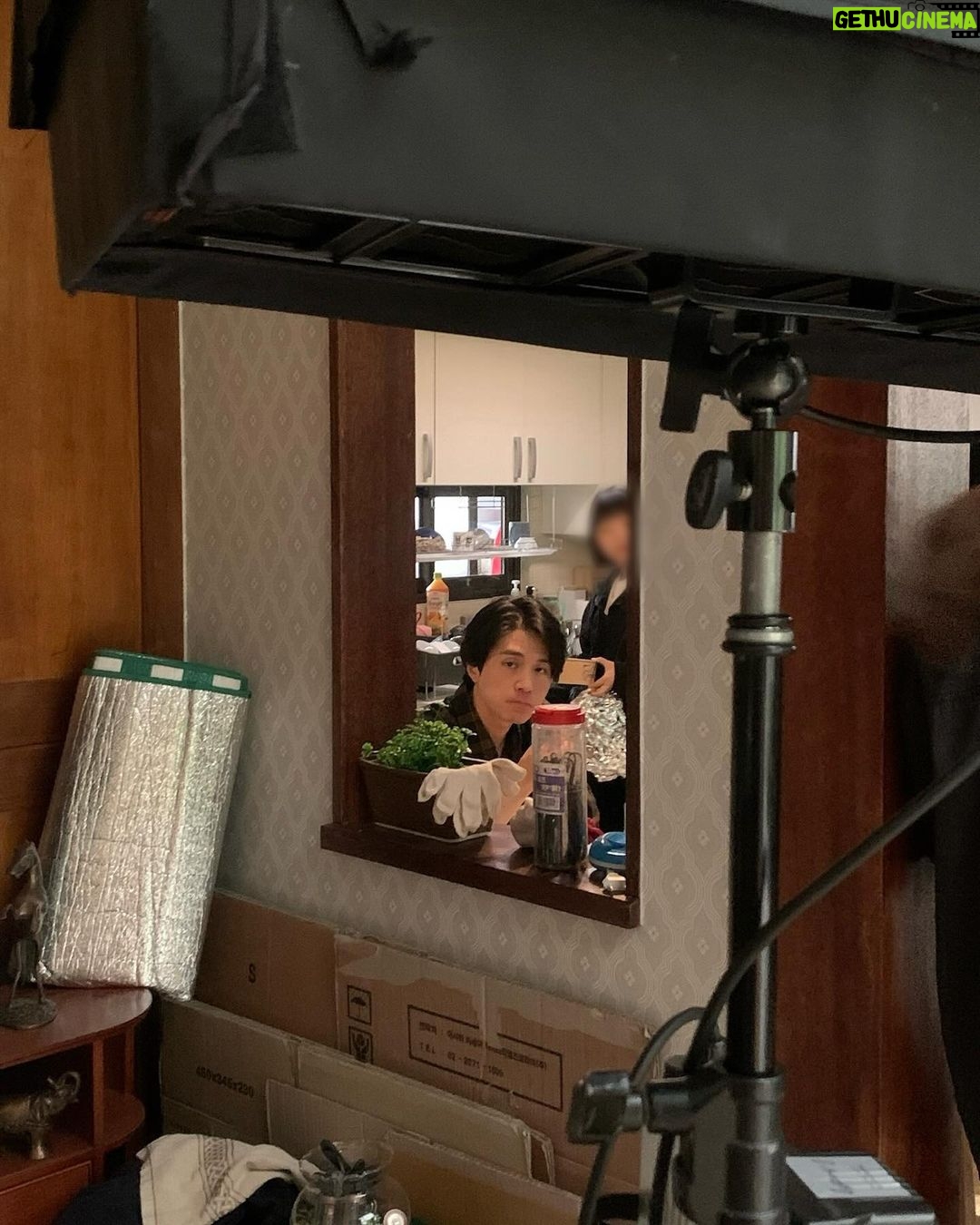 Lee Dong-wook - 1.9 Million Likes - 새해 복 많이 받으세요 즐거운 설 보내시길