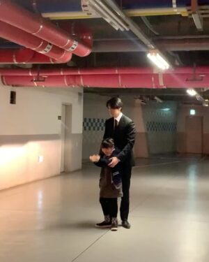 Lee Dong-wook Instagram - 새해 복 많이 받으세요 즐거운 설 보내시길