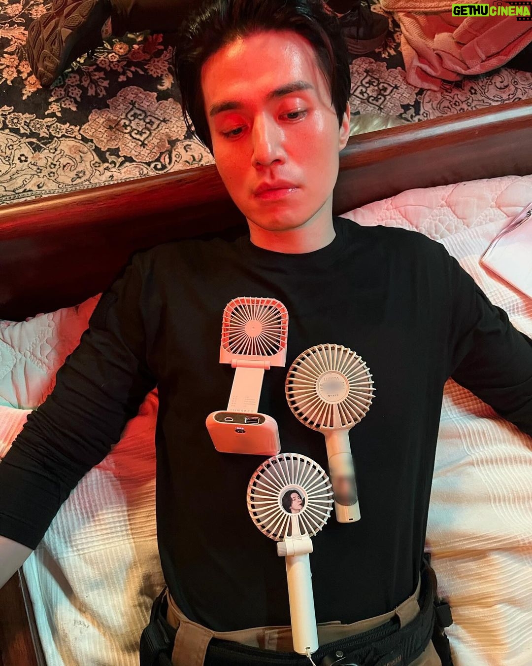 Lee Dong-wook - 1.5 Million Likes - 정진만 정진만 정진만
이동욱 이동욱 이동욱