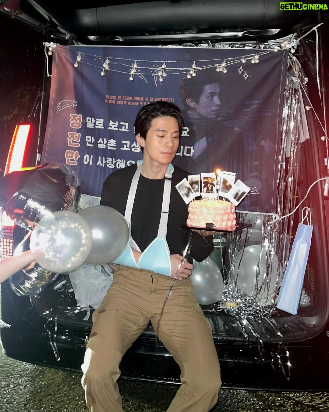 Lee Dong-wook - 1.5 Million Likes - 정진만 정진만 정진만
이동욱 이동욱 이동욱
