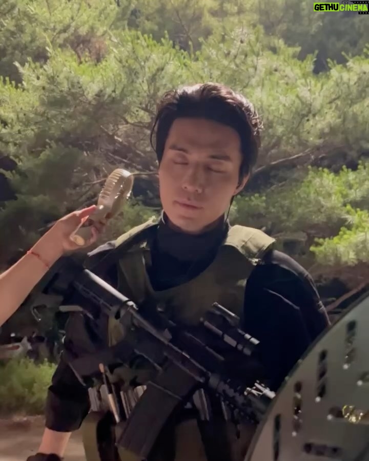 Lee Dong-wook - 1.5 Million Likes - 정진만 정진만 정진만
이동욱 이동욱 이동욱