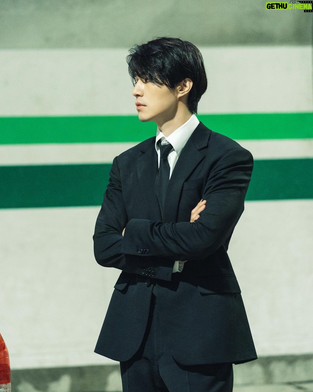 Lee Dong-wook - 1.5 Million Likes - -
<킬러들의 쇼핑몰> 마지막 포스트가 보고 싶다면
허공에 이름을 세 번 외치세요! 🗣️
“정진만, 정진만, 정진만!”
-
포스트 보러 가기
👉🏻 https://naver.me/FNGg24qV
-
#이동욱 #LeeDongWook #李栋旭 #욱스타그램
#킬러들의쇼핑몰 #AShopforKillers #정진만