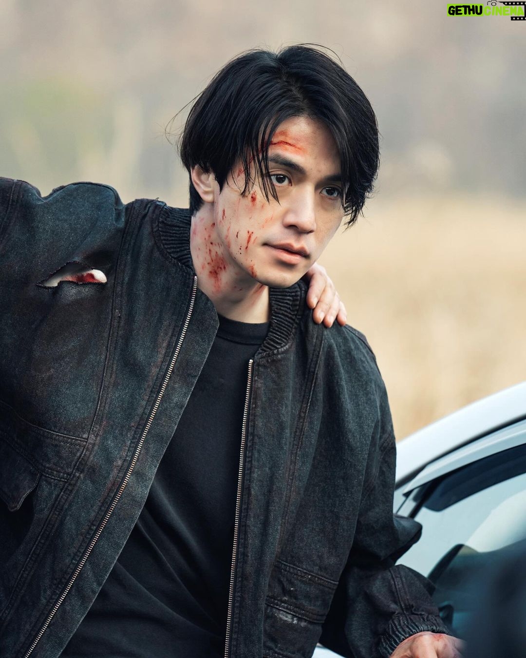 Lee Dong-wook - 1.5 Million Likes - -
<킬러들의 쇼핑몰> 마지막 포스트가 보고 싶다면
허공에 이름을 세 번 외치세요! 🗣️
“정진만, 정진만, 정진만!”
-
포스트 보러 가기
👉🏻 https://naver.me/FNGg24qV
-
#이동욱 #LeeDongWook #李栋旭 #욱스타그램
#킬러들의쇼핑몰 #AShopforKillers #정진만