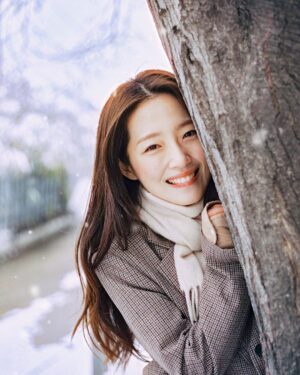 Lee Eun-jae Instagram - ☃️❄️☃️🌨🐮