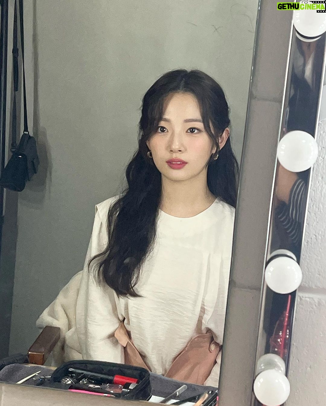 Lee Eun-jae - 36.4K Likes - 쌤들과 실짱님이 날 예쁘게 만들어주셔따💗☺️🌈