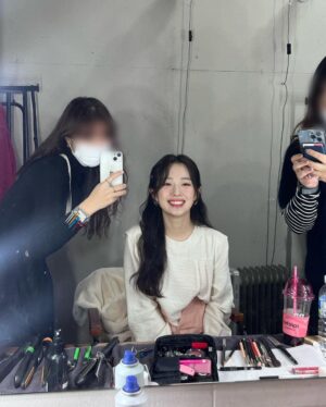 Lee Eun-jae Instagram - 쌤들과 실짱님이 날 예쁘게 만들어주셔따💗☺️🌈