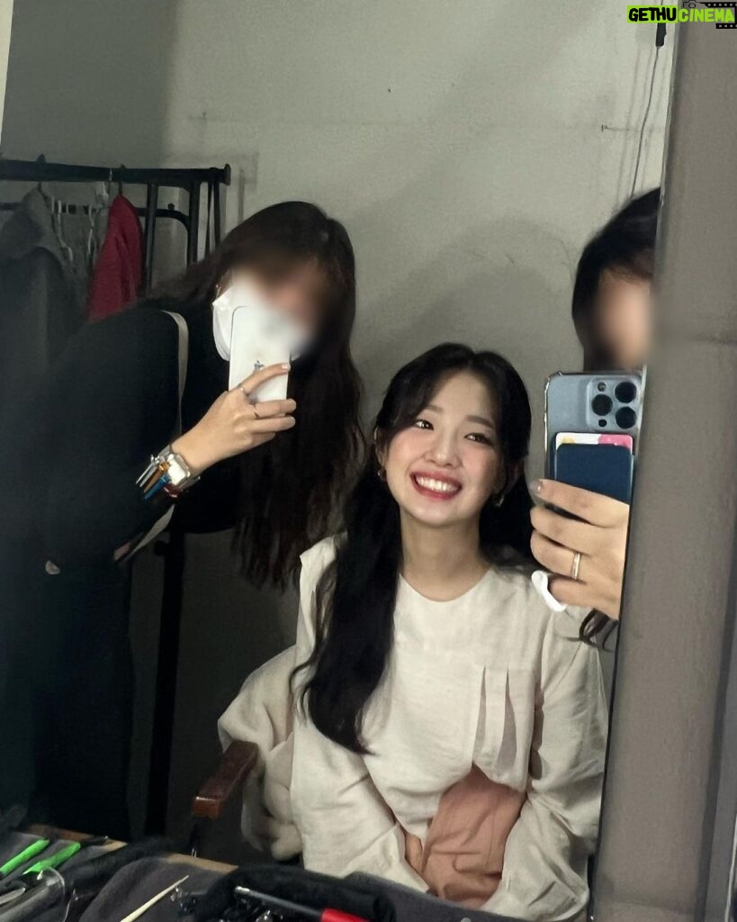 Lee Eun-jae Instagram - 쌤들과 실짱님이 날 예쁘게 만들어주셔따💗☺️🌈