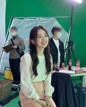 Lee Eun-jae Instagram - 쌤들과 실짱님이 날 예쁘게 만들어주셔따💗☺️🌈