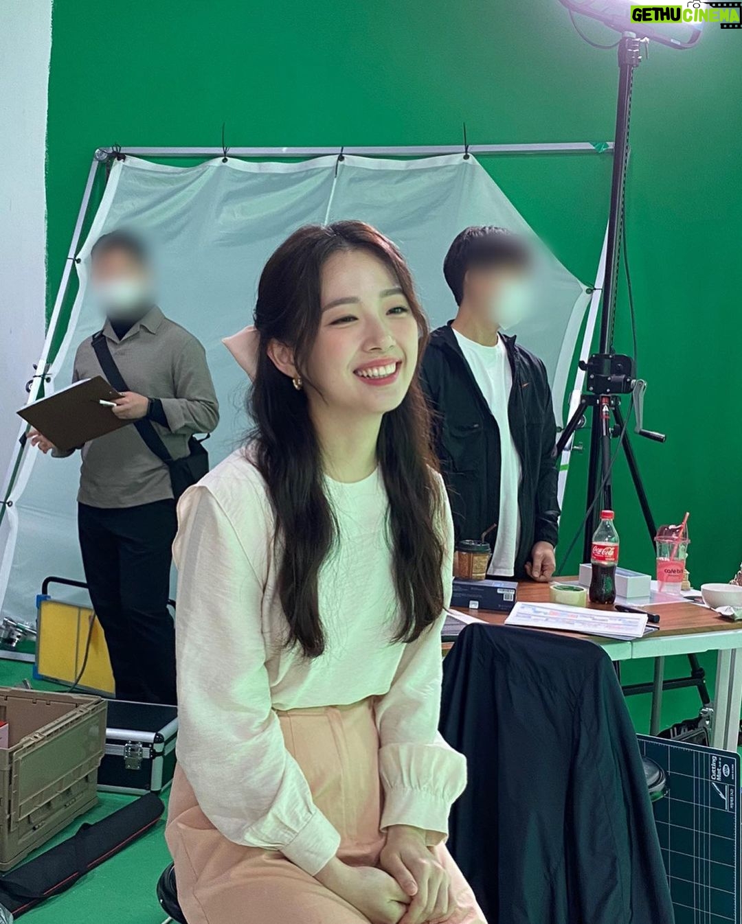 Lee Eun-jae - 36.4K Likes - 쌤들과 실짱님이 날 예쁘게 만들어주셔따💗☺️🌈