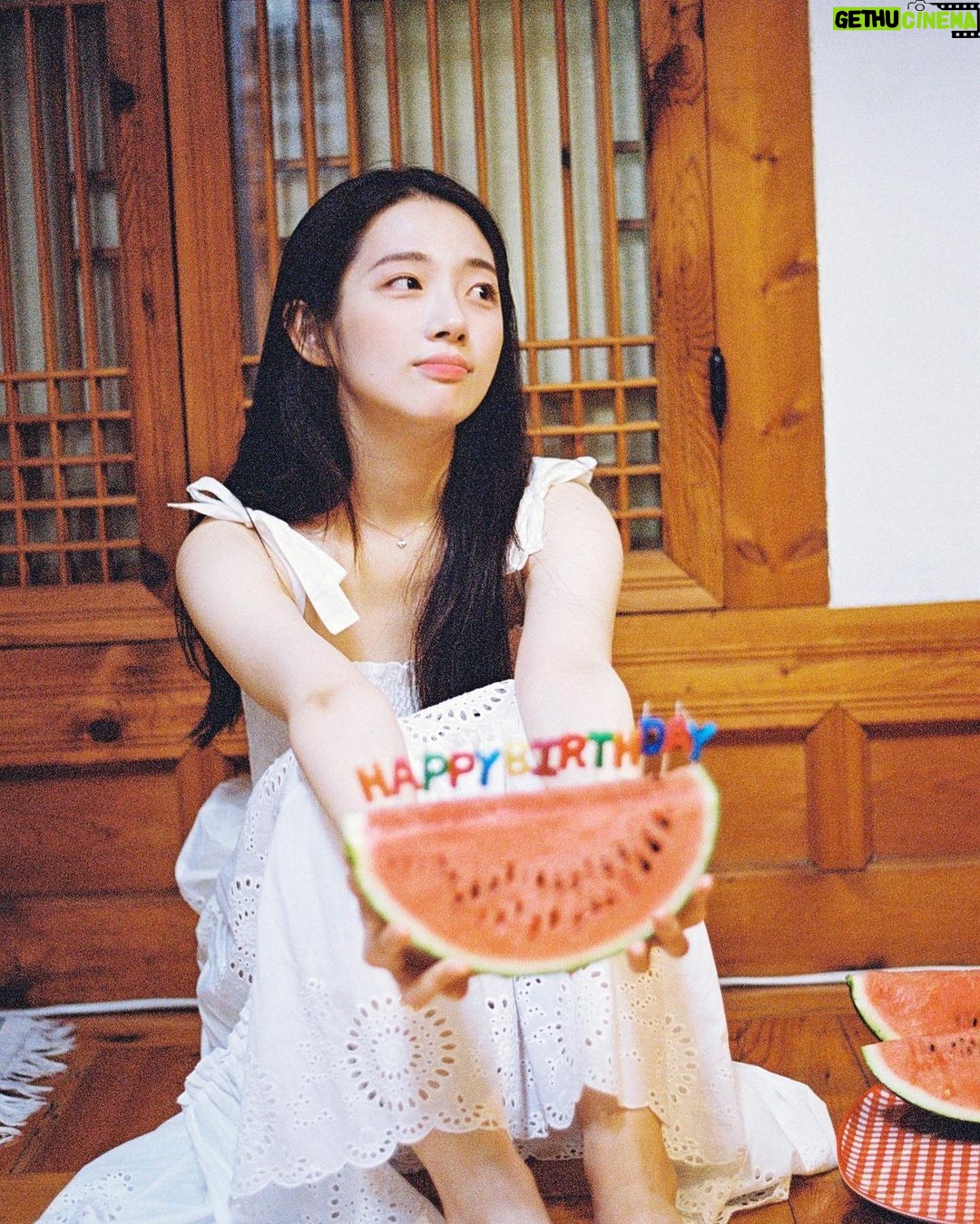 Lee Eun-jae - 24.5K Likes - 푸항푸하핰 사진이 잘나와서 기분이 죠타😆🌝