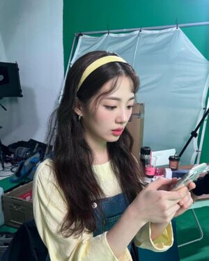 Lee Eun-jae Instagram - 💛🤍💙