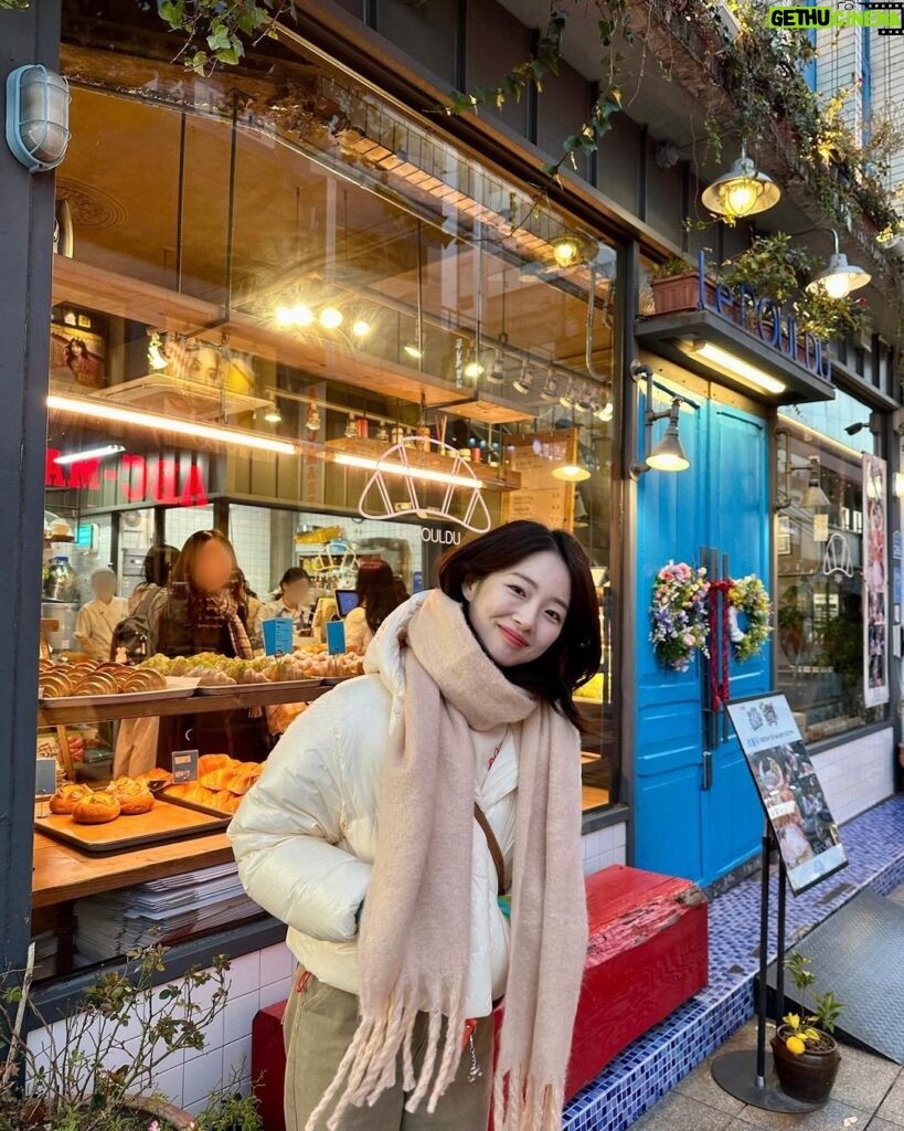 Lee Eun-jae Instagram - 붙은 부이!!!🦖🦕 #OUTDOORRESEARCH