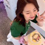 Lee Eun-jae Instagram – 생일이어따,,! 🤭🤍 #HBD 🎂🥳 해피생일