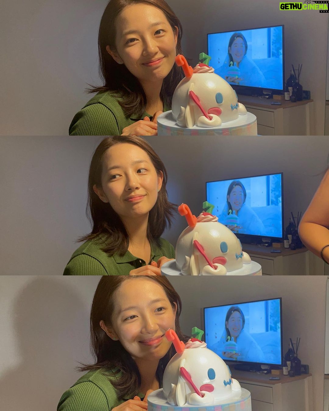 Lee Eun-jae Instagram - 생일이어따,,! 🤭🤍 #HBD 🎂🥳 해피생일