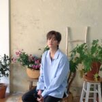 Lee Geon Instagram - 안녕하세요~ 이우입니다. 2018.10.27일 ~ 2023.10.27 오늘이 발라드를 부른 지 5년째 되는 날이네요 그전 활동까지 하면 가수가 된지 가득 채워 9년이 된 것 같아요.. 아직 할 것들이 많은데 9년이 흘렀다니 신기할 따름입니다 여전히 노래하는 게 재밌고 곡 만드는 것도 재밌고 그래요.. 앞으로 얼마나 더 할지 알 수는 없지만 계속 사랑해 주시고 응원해 주시면 평생 노래해 보도록 할게요 사진은 활동하면서 이모저모 해봤습니다ㅎㅎ 그리고 곧 좋은 소식도 가져올 테니 기다려주세요☺
