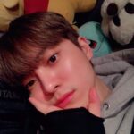 Lee Geon Instagram - 안녕하세요~ 이우입니다. 2018.10.27일 ~ 2023.10.27 오늘이 발라드를 부른 지 5년째 되는 날이네요 그전 활동까지 하면 가수가 된지 가득 채워 9년이 된 것 같아요.. 아직 할 것들이 많은데 9년이 흘렀다니 신기할 따름입니다 여전히 노래하는 게 재밌고 곡 만드는 것도 재밌고 그래요.. 앞으로 얼마나 더 할지 알 수는 없지만 계속 사랑해 주시고 응원해 주시면 평생 노래해 보도록 할게요 사진은 활동하면서 이모저모 해봤습니다ㅎㅎ 그리고 곧 좋은 소식도 가져올 테니 기다려주세요☺