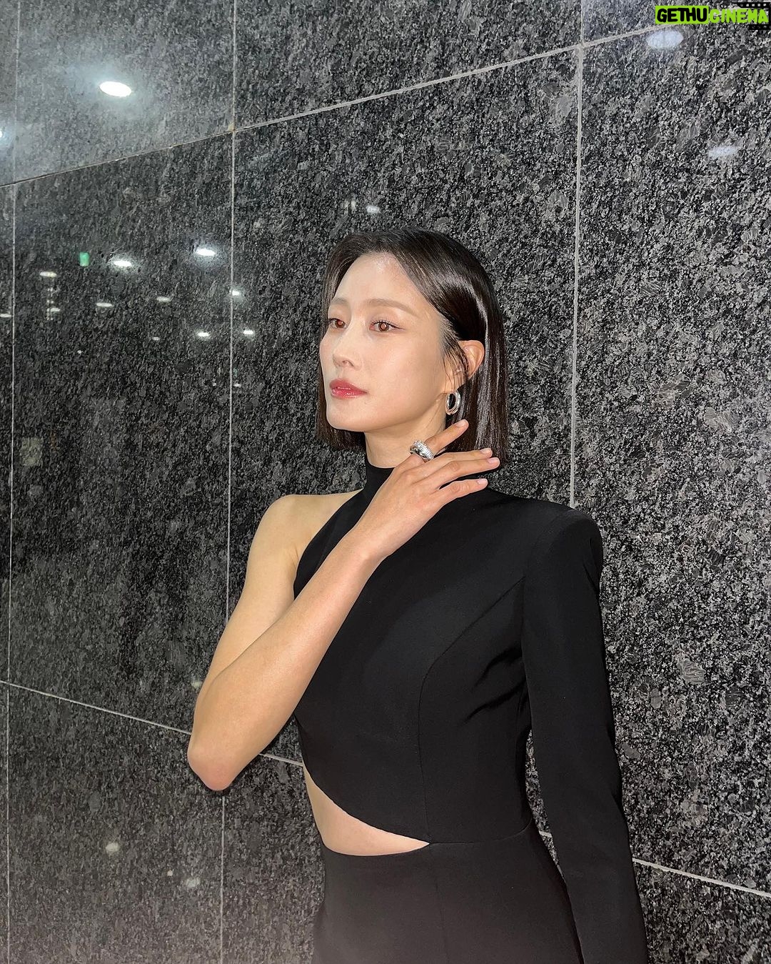 Lee Hyun-yi Instagram - 30th 슈퍼모델 선발대회 mc🎤 영광입니다. 감회가 남다르네요☺️