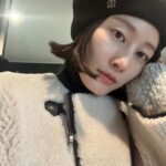 Lee Hyun-yi Instagram – 단발머리하고나서 베레모 쓸 때마다 생각나는 인물…

#파콰드 #슈렉영주 #베레모