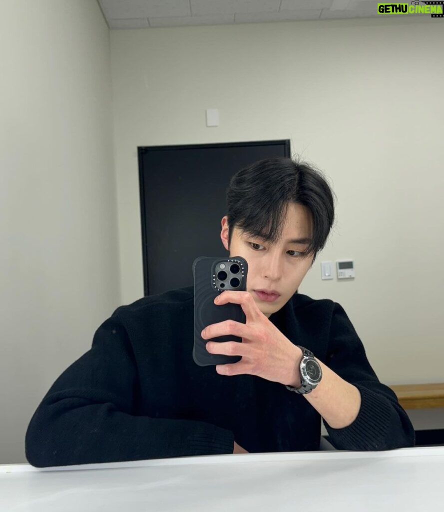 Lee Jae-wook Instagram - CHANEL🖤 #CHANEL #J12 #CHANELWatches #Ad