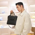 Lee Jae-wook Instagram - 델보 최고🫶🏻🤍 #광고 #델보 #delvaux