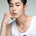 Lee Jae-wook Instagram - PRADA🤍 Prada EternalGold new jewels #광고 #PradaFineJewelry @prada