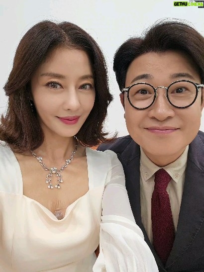 Lee Ji-hyun Instagram - 조금더 잘 할 수 있었는데 라는 아쉬움을 남겼지만 너~~~무 재밌고 즐거웠던 무대였어요😊😊 리허설부터 방송끝까지 보안은 정말 철저하네요👍👍👍 #복면가왕#mbc#김성주 (시편103:17-18) 여호와의 인자하심은 자기를 경외하는 자에게 영원부터 영원까지 이르며 그의 의는 자손의 자손에게 이르리니 곧 그의 언약을 지키고 그의 법도를 기억하여 행하는 자에게로다