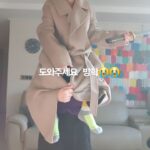 Lee Ji-hyun Instagram - 모든 아이들 방학중이죠?? 으아🤣🤣🤣🤣🤣 환장하겠어요🤣🤣 늦잠도 안자는 아들😭 하루 종일 엄마x100000000000000 번 부르기ㅜㅜ 아들하고 축구하기 칼싸움하기 보드게임하기 배드민턴치기😭 하루 열끼는 잡수시고ㅋㅋㅋ 나 자신과 내 할일을 더 내려놓아야 하는 방학😭 두달동안 잘 지내보자!!!!😁 어머님들 방학 화이팅요!!! 재밌는거 있으면 공유 해주세요~^^ #방학#육아#공유#릴스#칼싸움#축구#보드게임 #music #dance #viral#reels #instareels #family