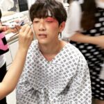 Lee Jung-hyuk Instagram – 많이 아프다..#촬영중🎥